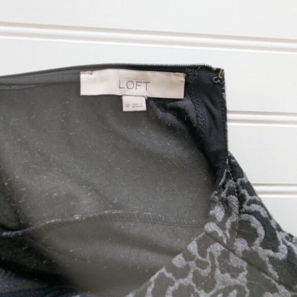 2 For $30 Ann Taylor LOFT Black And Gray Knit Dress Size 10 Scalloped Print - Picture 9 of 10